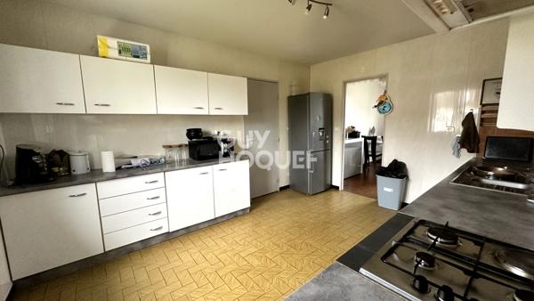 Maison de plain pied 3 pièce(s) 74.5 m2 avec garage.