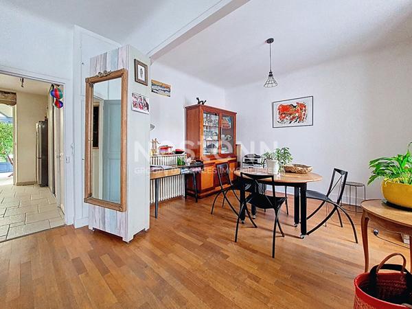 ORLEANS - MAISON ANNEES 30 - 120M2 au sol - 5 CHAMBRES - DOUBLE GARAGE - STUDIO INDEPENDANT louable - JARDIN ARBORE