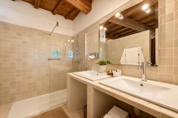 Vente Maison de ville Uzès 6 Pièces 170 m²