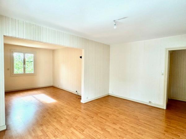 APPARTEMENT T3 DE 85M2-PROCHE LAJARRIGE-GARAGE-CAVE