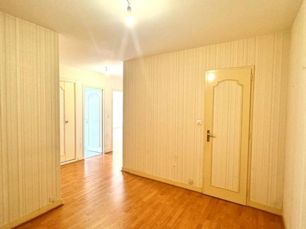 APPARTEMENT T3 DE 85M2-PROCHE LAJARRIGE-GARAGE-CAVE