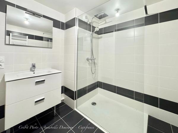 Appartement T4 CLERMONT-FERRAND quartier République / CHU Estaing, avec terrasses, cave et deux stationnements