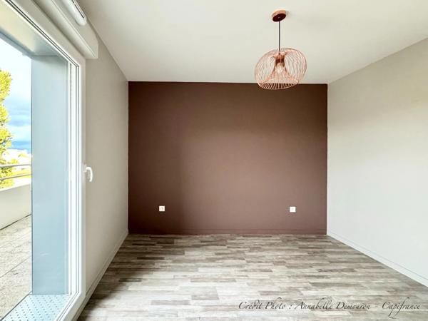 Appartement T4 CLERMONT-FERRAND quartier République / CHU Estaing, avec terrasses, cave et deux stationnements