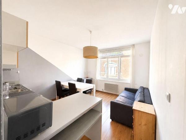 Appartement à vendre à LILLE dans le Nord (59).

Idéalement situé au coeur d'un secteur en pl...