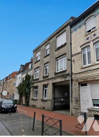 Appartement à vendre à LILLE dans le Nord (59).

Idéalement situé au coeur d'un secteur en pl...