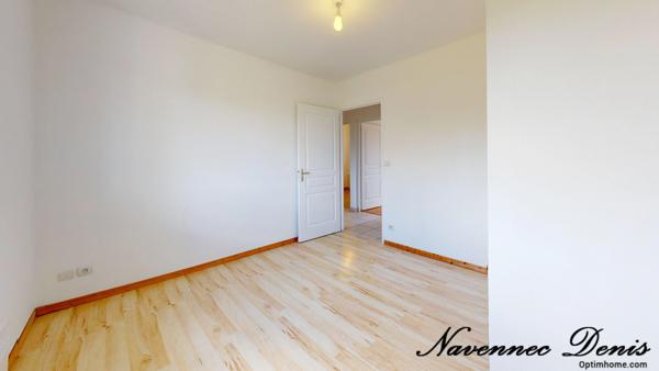 Maison de 2009 de plain-pied avec combles aménageables - 3 chambres - 169 000€