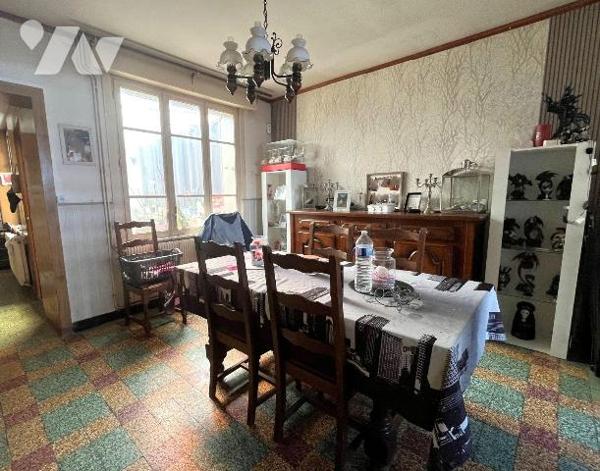 HAZEBROUCK - SECTEUR RUE DE MERVILLE - POUR PLACEMENT - MAISON VENDUE LOUÉE

Investisseurs, c...