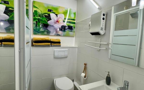 Appartement à vendre    2 pièces •  Sète