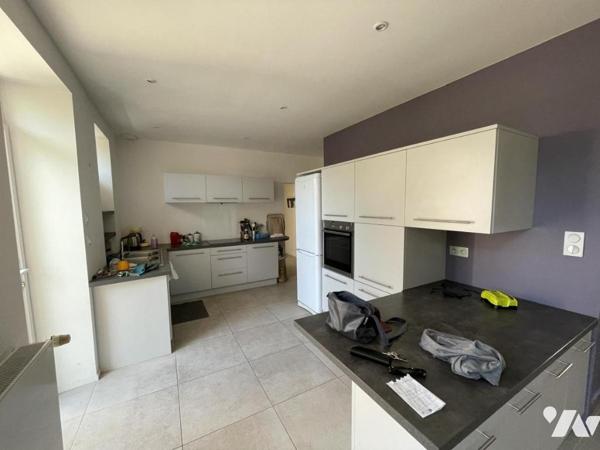 A VENDRE - LA MONTAGNE Maison 6 pièces rénové de 168 m²