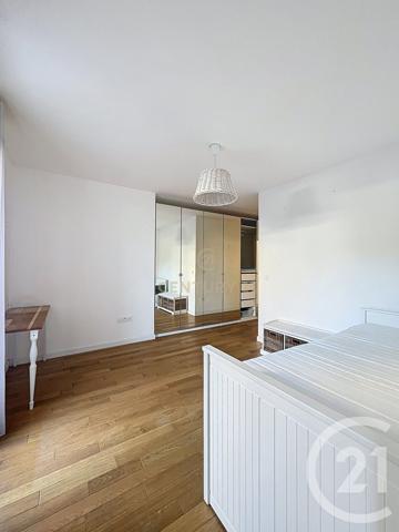 Appartement F4 à vendre  4 pièces - 102 m2 NOISY LE GRAND - 93