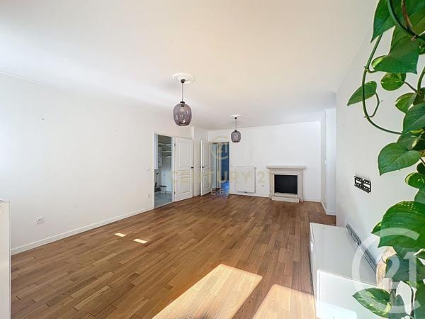 Appartement F4 à vendre  4 pièces - 102 m2 NOISY LE GRAND - 93