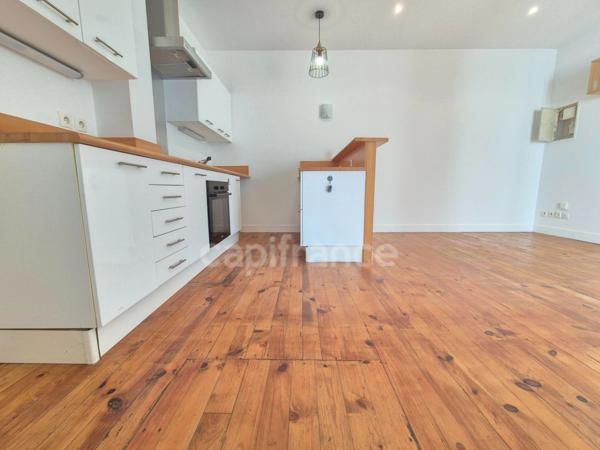 Appartement à vendre 2 pièces ROYAN (17) - Cour - Cave