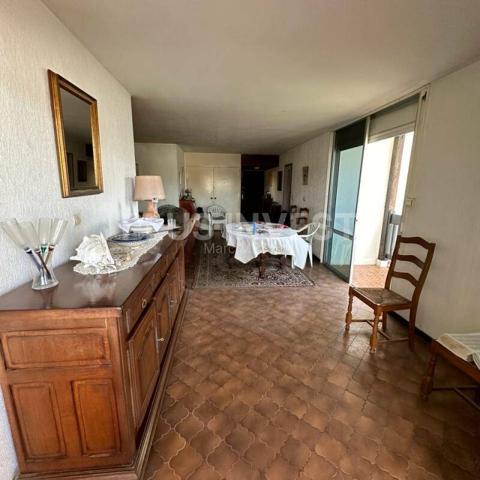 Appartement 3 pièces d'environ 82 m² habitable avec vue mer situé à la MARINA