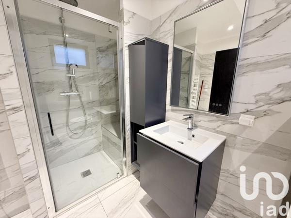 Location maison 7 pièces 204 m² Nîmes-Saint-Césaire