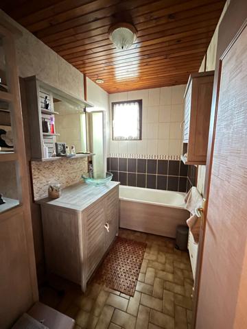 Charmante maison à Étrépagny 64.17 m2 / Garage double / terrain 1173 m²