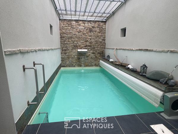 Propriété au coeur de la nature, piscine intérieure chauffée, 500m de la plage