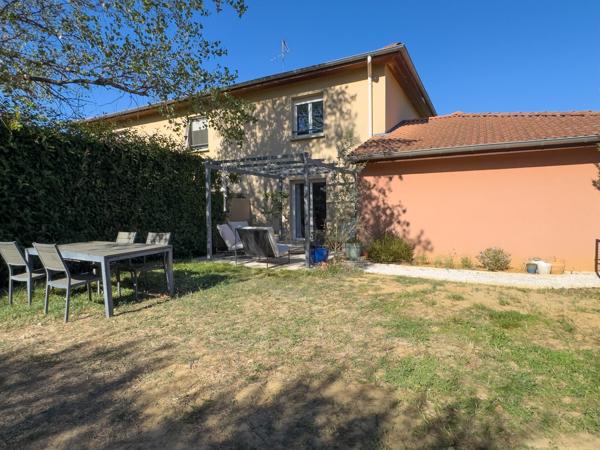 Maison mitoyenne de 71m2 sur 200m2 de terrain