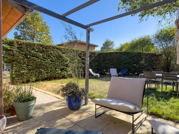 Maison mitoyenne de 71m2 sur 200m2 de terrain