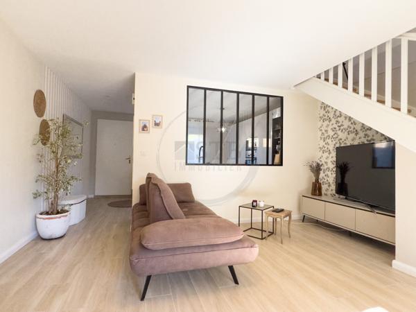 Maison mitoyenne de 71m2 sur 200m2 de terrain