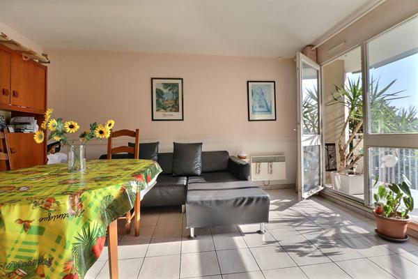 URGENT PIED DE LA GARE 4 pièce(s) 83 m2 + Balcon+ Cellier
