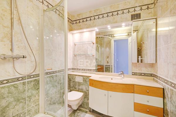 VILLA DU BEL AIR  STUDIO   8eme étage   avec  BALCON