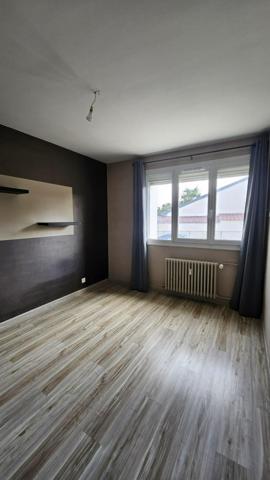 Tomblaine : T2 lumineux de 47 m² avec cave, grenier et stationnement couvert !
