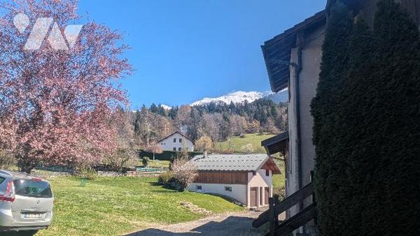 BONVILLARD - EXCLUSIVITE - GRANDE MAISON FAMILIALE - AU CALME -1363 m² de Terrain