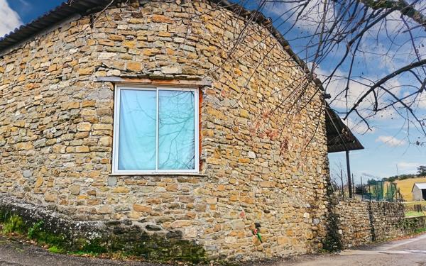 Maison à vendre    1 pièce •  Sorbiers