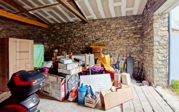 Maison à vendre    1 pièce •  Sorbiers