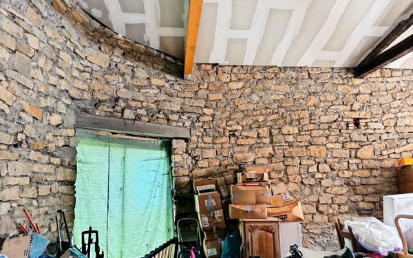 Maison à vendre    1 pièce •  Sorbiers