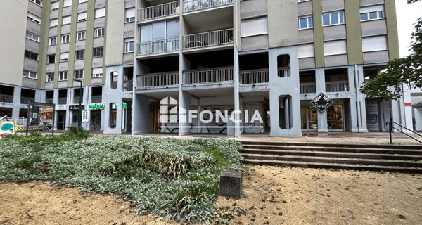 À vendre Local commercial 41.62 m² - Grenoble 38100