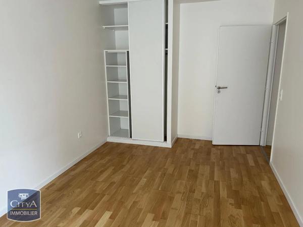 Appartement à louer 3 pièces 72.7m² Gentilly (94250)