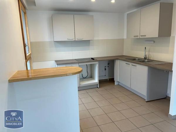 Appartement à louer 3 pièces 72.7m² Gentilly (94250)