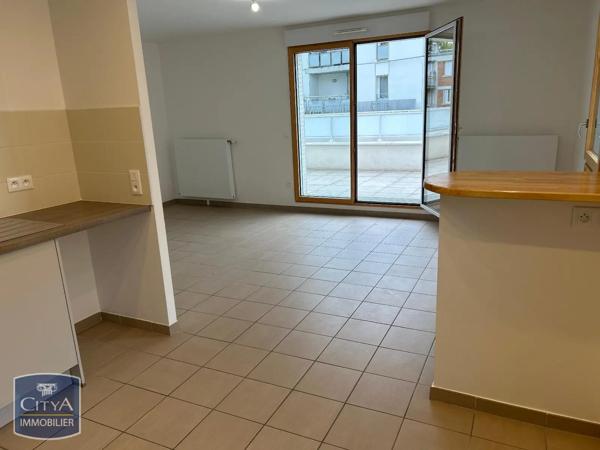 Appartement à louer 3 pièces 72.7m² Gentilly (94250)