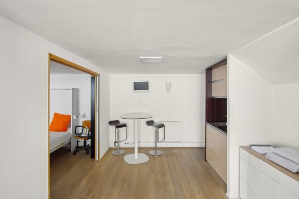 Vente Maison de luxe Paris 18 9 Pièces 240 m²