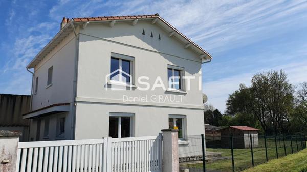 Maison de 109 m² sur un terrain de 303 m² offre un cadre calme à quelques pas du centre-ville