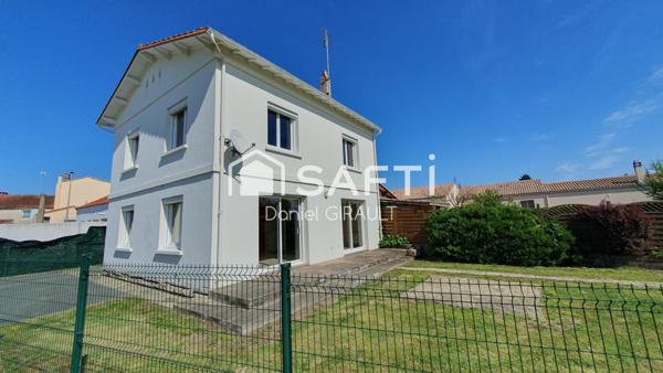 Maison de 109 m² sur un terrain de 303 m² offre un cadre calme à quelques pas du centre-ville