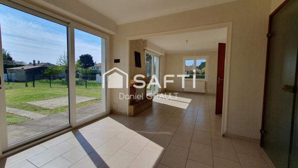 Maison de 109 m² sur un terrain de 303 m² offre un cadre calme à quelques pas du centre-ville