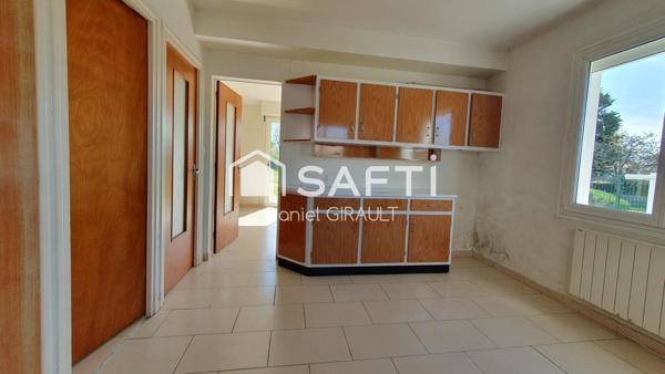 Maison de 109 m² sur un terrain de 303 m² offre un cadre calme à quelques pas du centre-ville