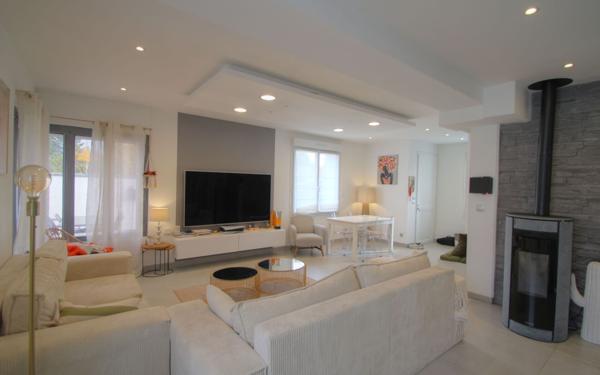 Maison à vendre    4 pièces • 100 m2 Ingré