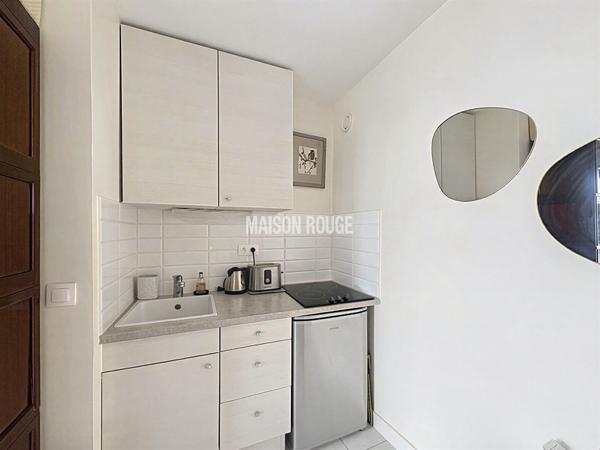 Boulogne M° Jean-Jaurès - Rare - Studio avec beau balcon sur jardin