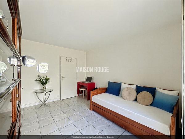 Boulogne M° Jean-Jaurès - Rare - Studio avec beau balcon sur jardin