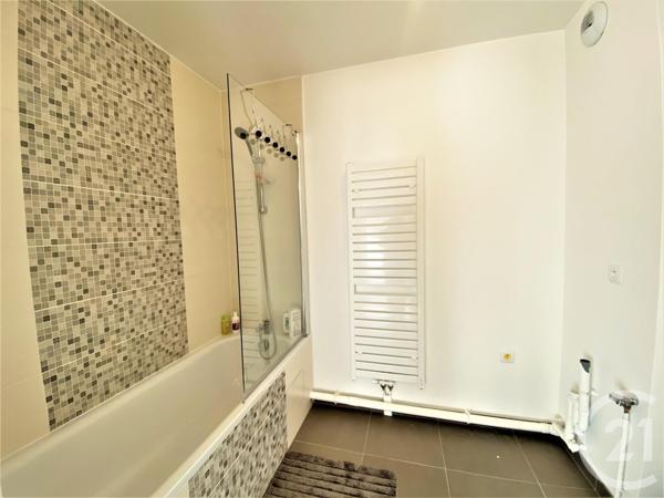 Appartement F3 à vendre  3 pièces - 55 m2 LA VILLE DU BOIS - 91