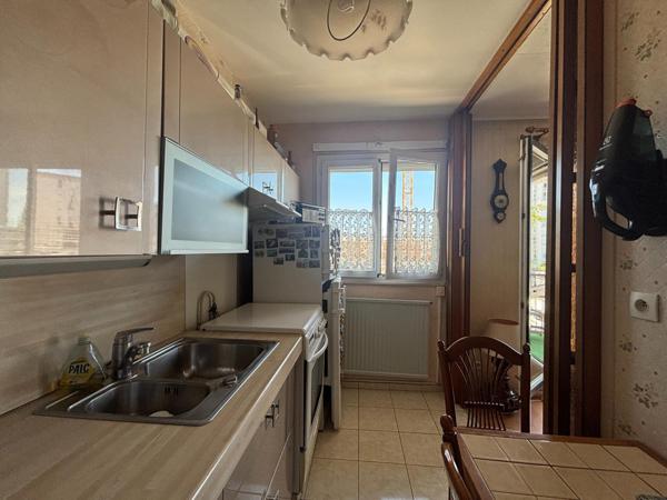 Appartement  2 chambres avec balcon et parking