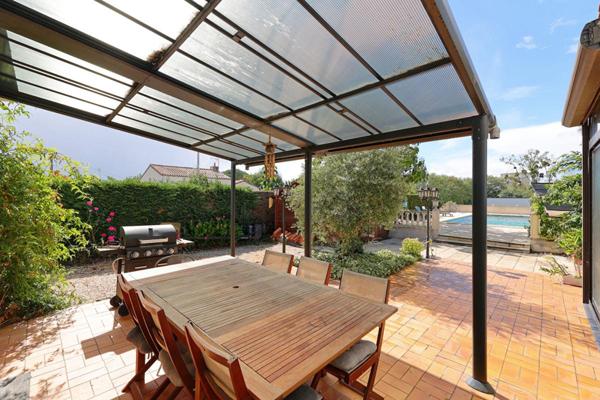 Maison familiale 6 pièces  avec piscine  à La Guyonnière