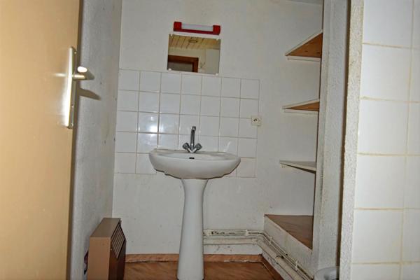 Immobilier Cuinzier (42460) – Immeuble 120m2 – 72 000 €