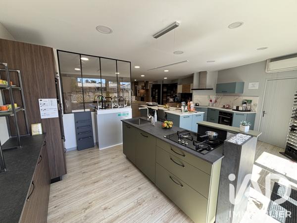 Charpente, Menuiserie​ à vendre 320 m² Doué-en-Anjou