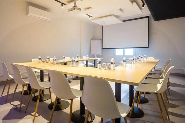 INVESTISSEMENT LOCATIF – Saint-Maurice – Résidence d'Affaires City Résidence Paris Saint Maurice - 6,02 % de rentabilité