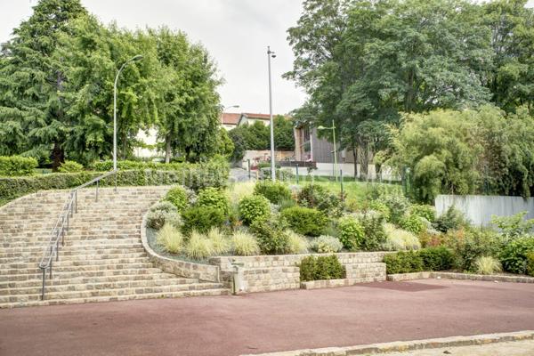 4 pièces lumineux avec balcon et vue