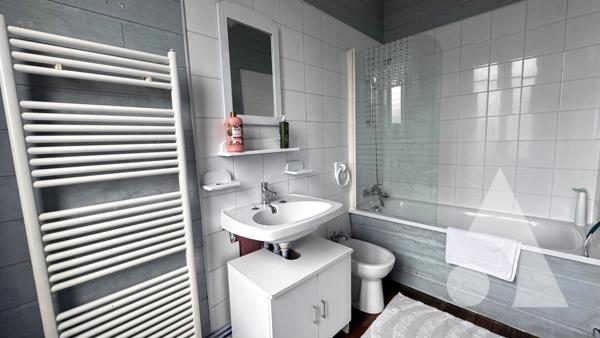 Maison 12 pièces 185 m2